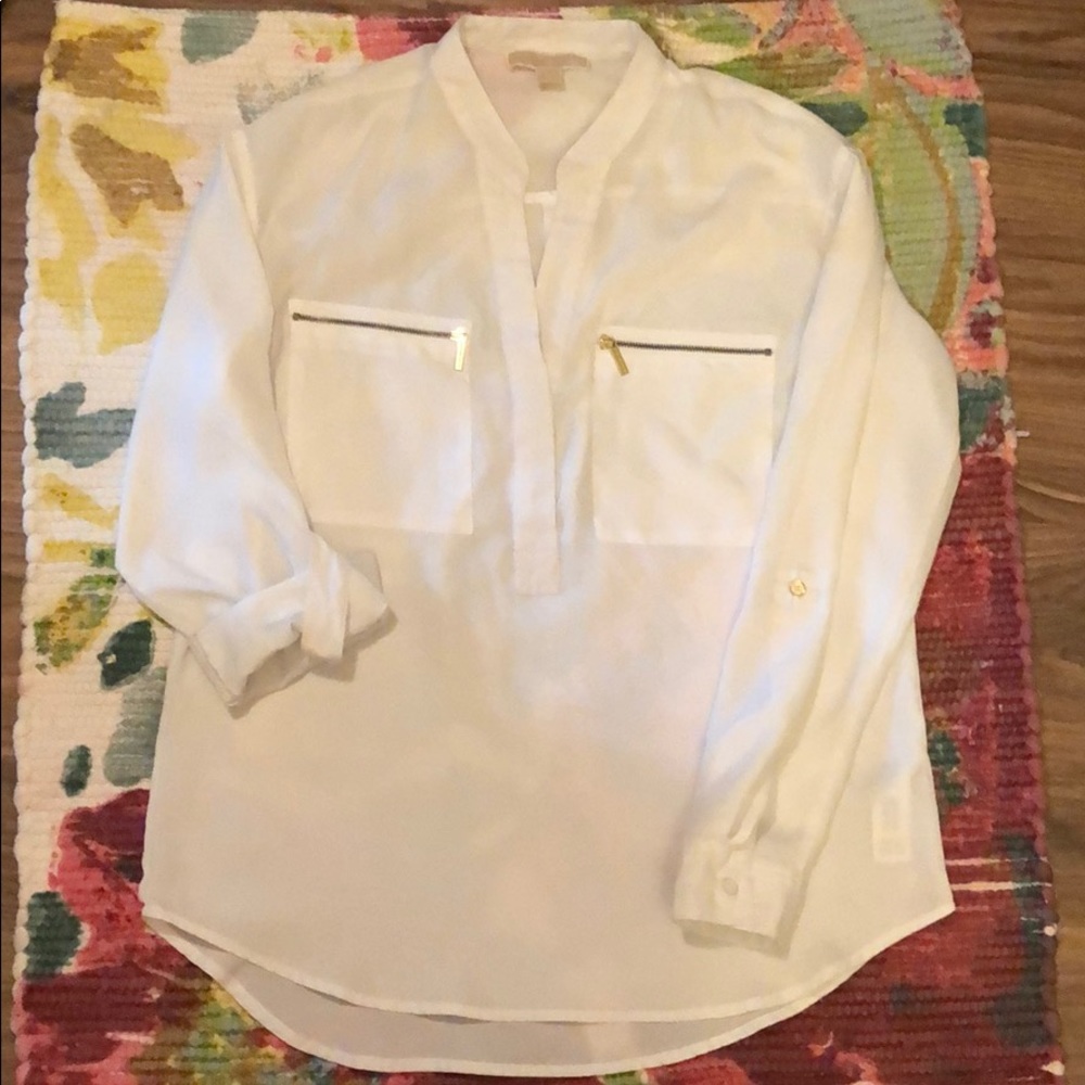 Authentic MICHAEL KORS loose fitting top!